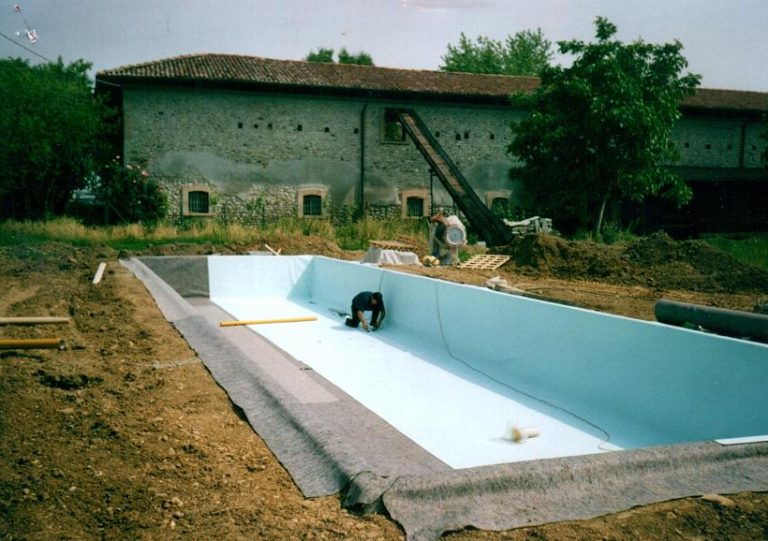 Cascina rotta, Bergamo - Impermeabilizzazioni sintetiche